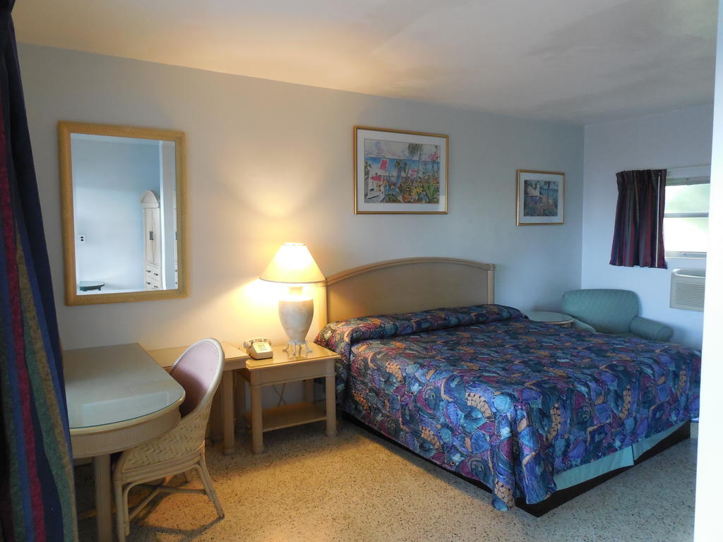 Tropicana MotelWauchula エクステリア 写真
